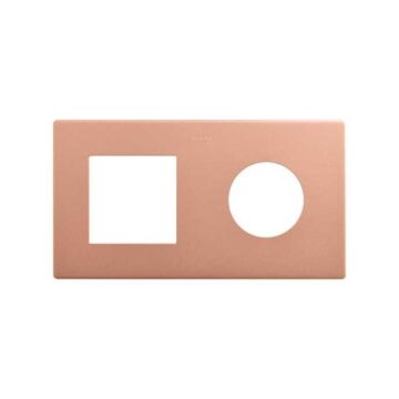 Marco compuesto por 1 elemento y 1 estética mínima para base enchufe schuko clean cobre simon 270