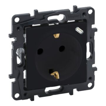 Base de corriente niloé step - 2p+t - usb c - negro mate