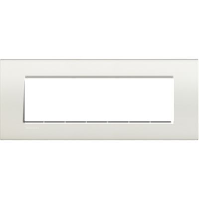 Placa embellecedora Livinglight de color Blanco - 7 módulos