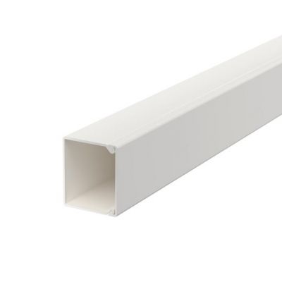 Canal para pared y techo con perforaciónes en la base 30x30x2000, PVC, blanco puro, 9010