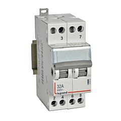 Conmutador 3 posiciones con punto medio - 2 contactos 32a - 400v~ - 2mod