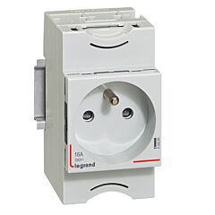 Toma de corriente - 10/16a - 250v~ - 2p+t saliente - con obturador