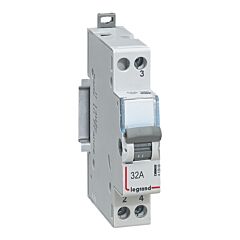 Conmutador 2 posiciones - 1 contacto 32a - 250 v~ - 1 módulo