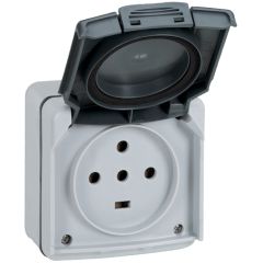 Base mural de superficie estanca plexo 20a - 3p+n+t - ip55 - ik08 - con tapa - 90x90 - gris