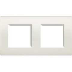 Placa embellecedora livinglight de color blanco - 2 x 2 módulos