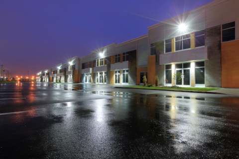 Floodlight, la gama de proyectores más eficaz para brindar seguridad en áreas urbanas