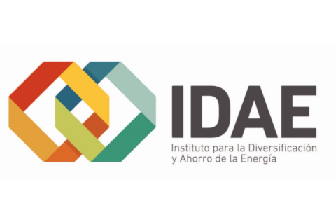 El IDAE actualiza la Guía Profesional de tramitación del Autoconsumo