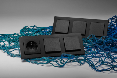 Schneider Electric presenta las nuevas soluciones para el hogar fabricadas con plásticos de océano reciclados