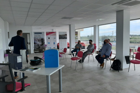 Dimae Catarroja celebra una sesión formativa sobre cargadores eléctricos Orbis de la mano de Mavipas
