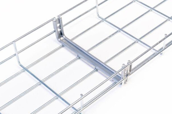 Requisitos normativos para las bandejas portacables en instalaciones fotovoltaicas y de autoconsumo