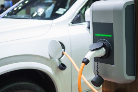 La entrada en vigor del CTE establece nuevas exigencias relativas a la generación renovable e infraestructura de recarga de vehículos eléctricos